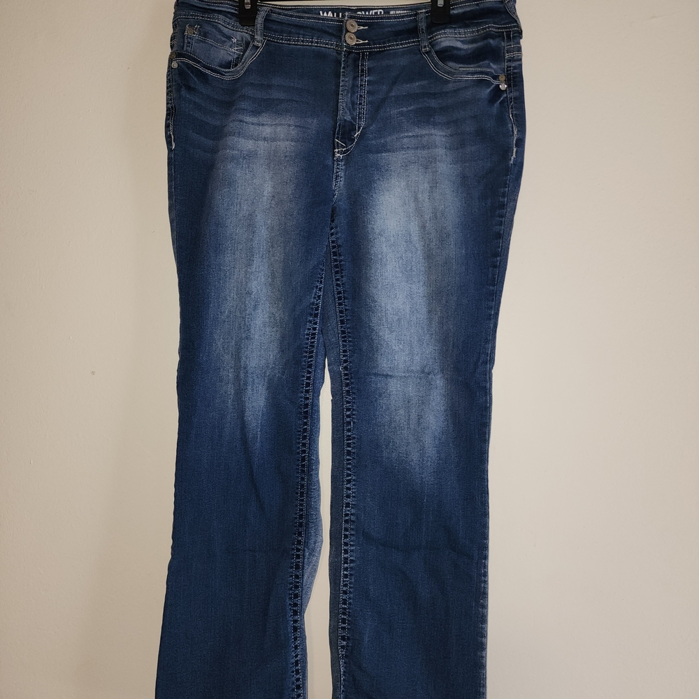 Wallflower Women's Indigo Boot Cut Jeans